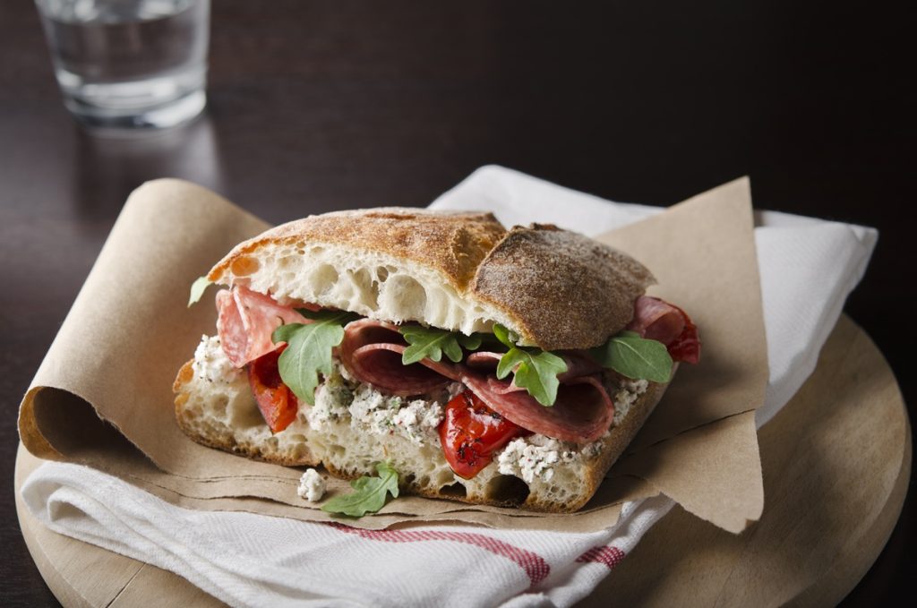 Panino salame calorie