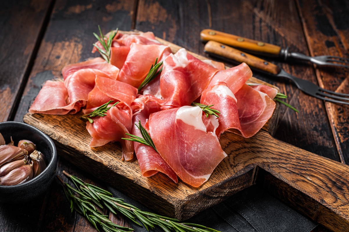 Differenze tra speck e prosciutto crudo-Segata Salumi